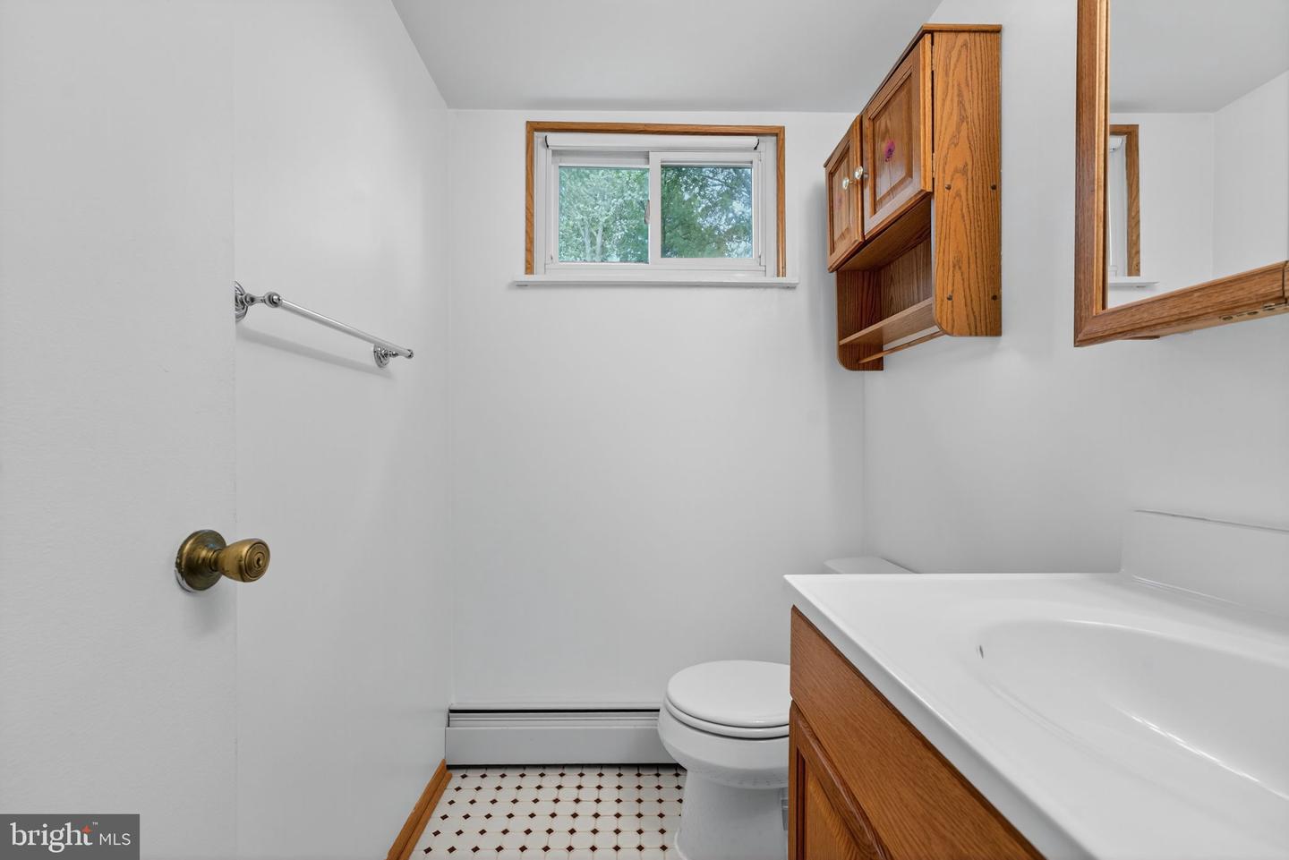 13430 GREENACRE DR, WOODBRIDGE, Virginia 22191, 4 Bedrooms Bedrooms, ,2 BathroomsBathrooms,Residential,For sale,13430 GREENACRE DR,VAPW2107134 MLS # VAPW2107134