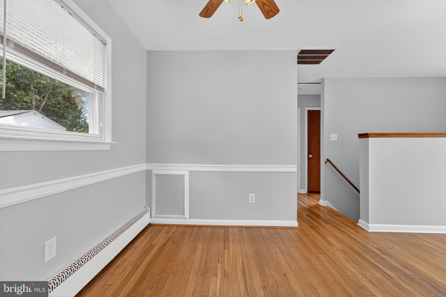 13430 GREENACRE DR, WOODBRIDGE, Virginia 22191, 4 Bedrooms Bedrooms, ,2 BathroomsBathrooms,Residential,For sale,13430 GREENACRE DR,VAPW2107134 MLS # VAPW2107134