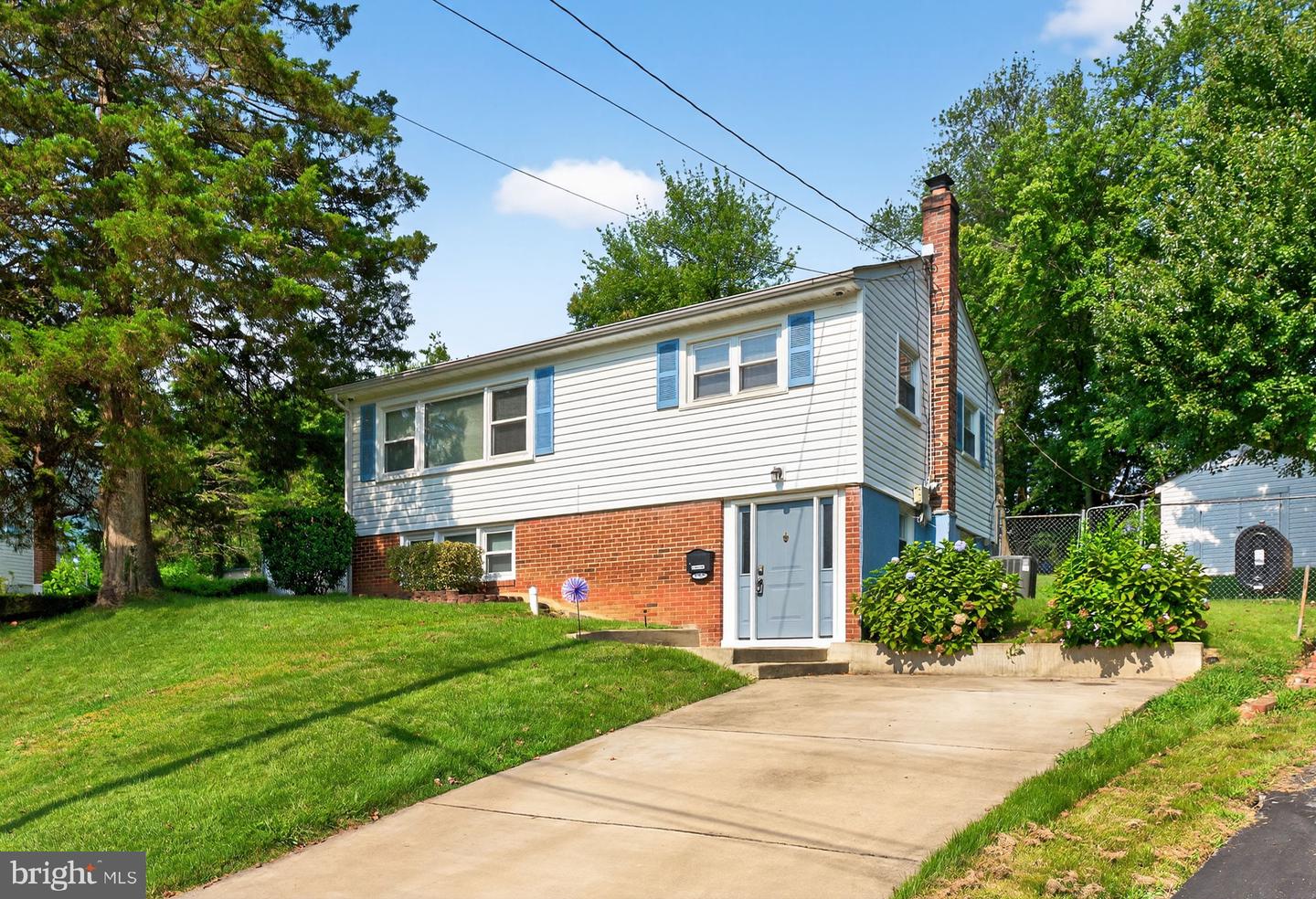 13430 GREENACRE DR, WOODBRIDGE, Virginia 22191, 4 Bedrooms Bedrooms, ,2 BathroomsBathrooms,Residential,For sale,13430 GREENACRE DR,VAPW2107134 MLS # VAPW2107134