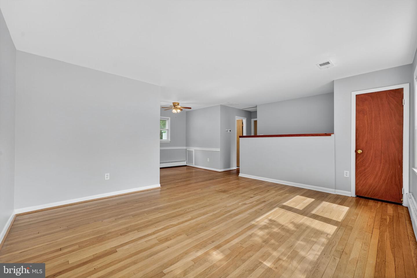 13430 GREENACRE DR, WOODBRIDGE, Virginia 22191, 4 Bedrooms Bedrooms, ,2 BathroomsBathrooms,Residential,For sale,13430 GREENACRE DR,VAPW2107134 MLS # VAPW2107134