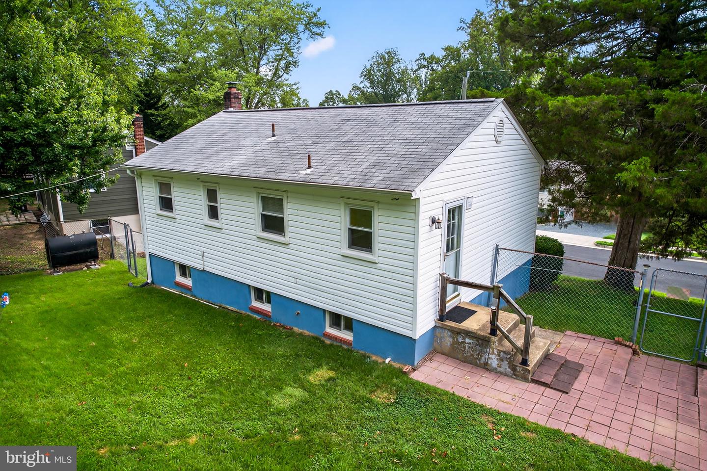 13430 GREENACRE DR, WOODBRIDGE, Virginia 22191, 4 Bedrooms Bedrooms, ,2 BathroomsBathrooms,Residential,For sale,13430 GREENACRE DR,VAPW2107134 MLS # VAPW2107134