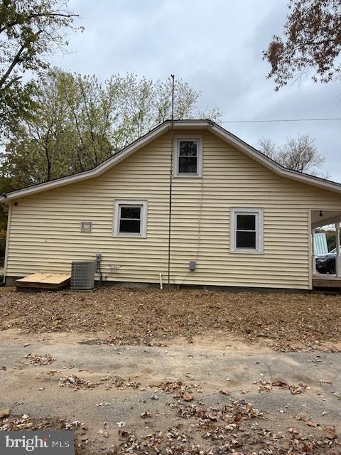 37 FERRY RD, FREDERICKSBURG, Virginia 22405, 2 Bedrooms Bedrooms, ,2 BathroomsBathrooms,Residential,For sale,37 FERRY RD,VAST2043976 MLS # VAST2043976