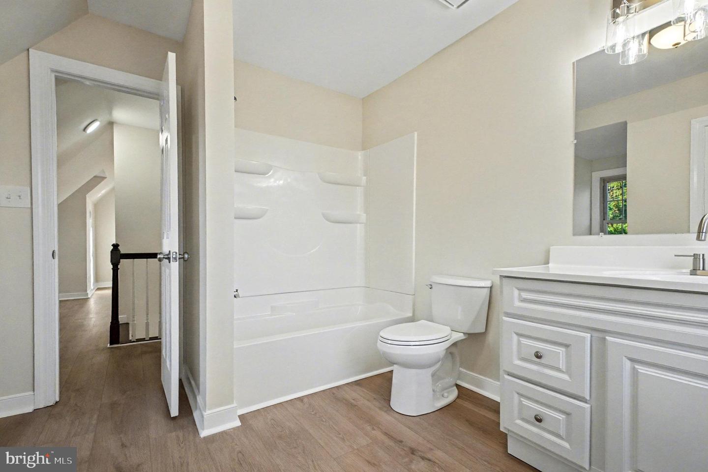 811 COLLEGE AVE, FREDERICKSBURG, Virginia 22401, 3 Bedrooms Bedrooms, 11 Rooms Rooms,3 BathroomsBathrooms,Residential,For sale,811 COLLEGE AVE,VAFB2009232 MLS # VAFB2009232