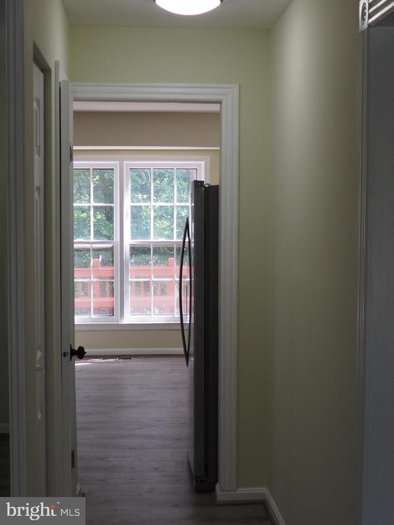 5711 CROWNLEIGH CT, BURKE, Virginia 22015, 3 Bedrooms Bedrooms, ,2 BathroomsBathrooms,Residential,For sale,5711 CROWNLEIGH CT,VAFX2277332 MLS # VAFX2277332