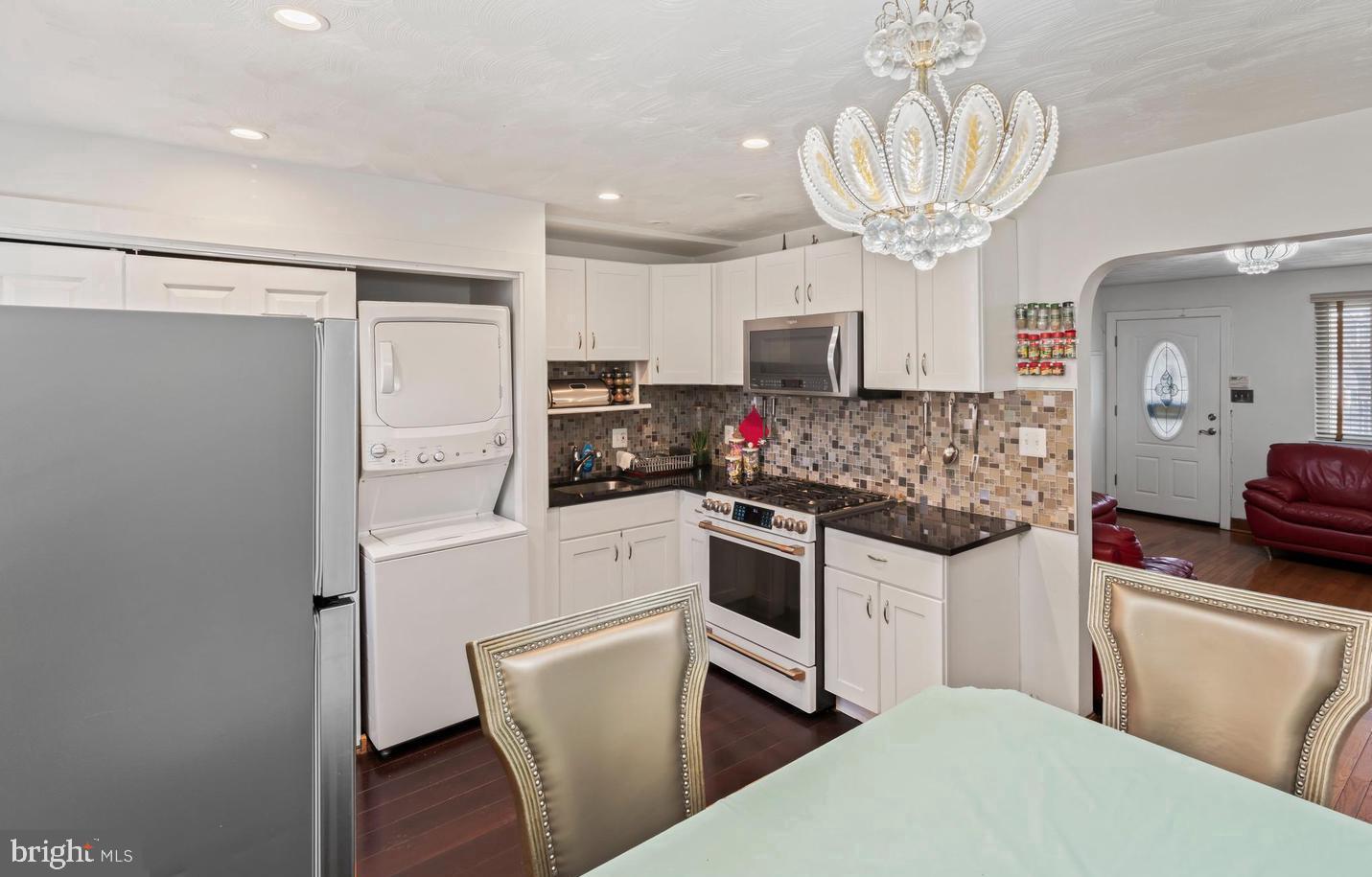 432 19TH ST NE, WASHINGTON, District Of Columbia 20002, 2 Bedrooms Bedrooms, ,1 BathroomBathrooms,Residential,For sale,432 19TH ST NE,DCDC2230050 MLS # DCDC2230050