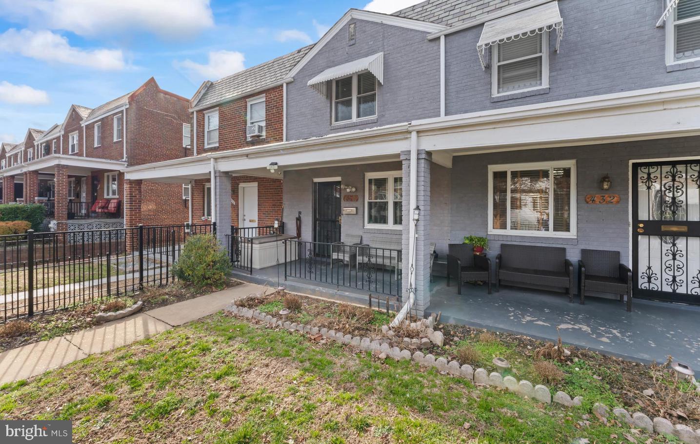 432 19TH ST NE, WASHINGTON, District Of Columbia 20002, 2 Bedrooms Bedrooms, ,1 BathroomBathrooms,Residential,For sale,432 19TH ST NE,DCDC2230050 MLS # DCDC2230050