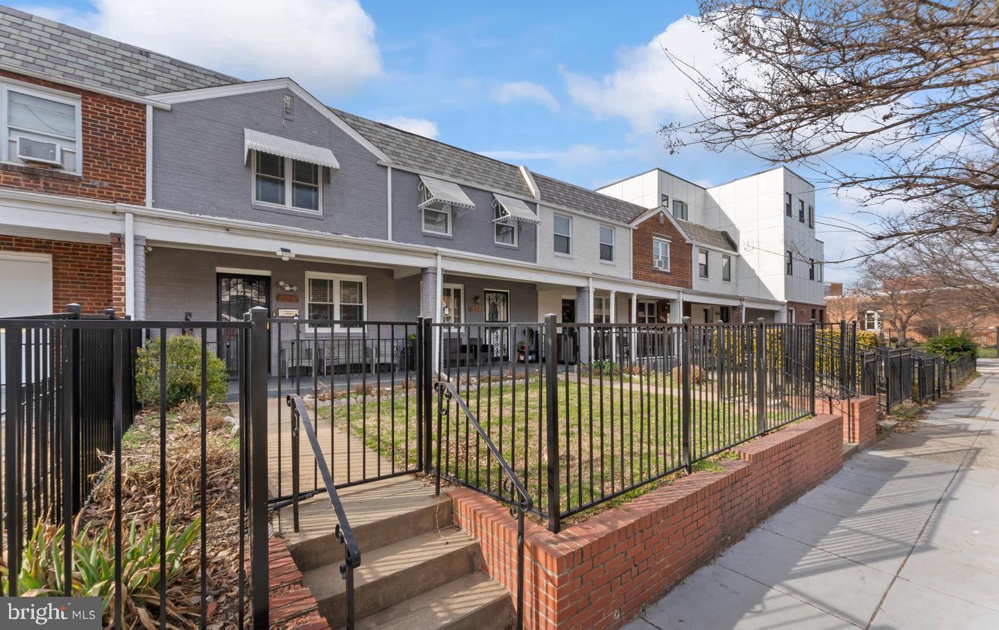 432 19TH ST NE, WASHINGTON, District Of Columbia 20002, 2 Bedrooms Bedrooms, ,1 BathroomBathrooms,Residential,For sale,432 19TH ST NE,DCDC2230050 MLS # DCDC2230050