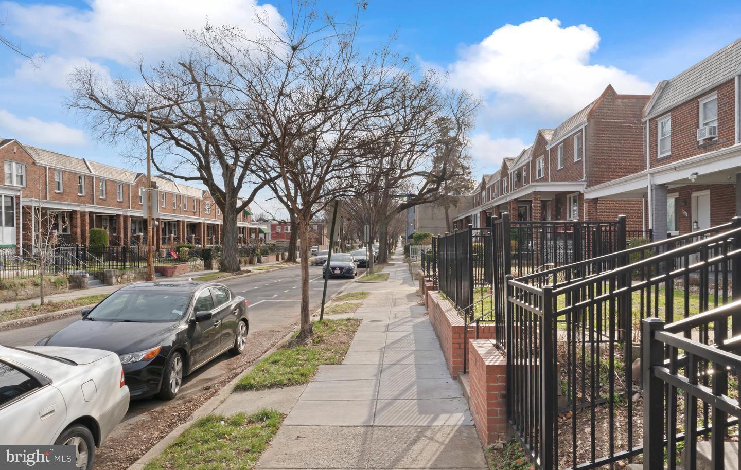 432 19TH ST NE, WASHINGTON, District Of Columbia 20002, 2 Bedrooms Bedrooms, ,1 BathroomBathrooms,Residential,For sale,432 19TH ST NE,DCDC2230050 MLS # DCDC2230050