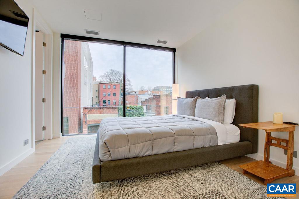 550 WATER ST #201, CHARLOTTESVILLE, Virginia 22902, 3 Bedrooms Bedrooms, ,3 BathroomsBathrooms,Residential,For sale,550 WATER ST #201,670654 MLS # 670654