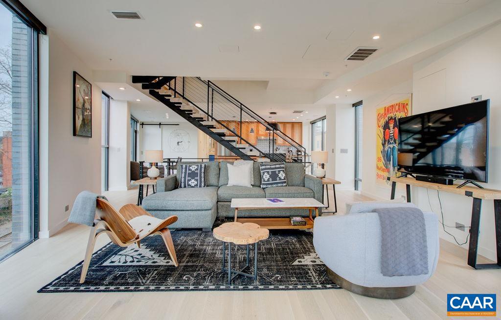 550 WATER ST #201, CHARLOTTESVILLE, Virginia 22902, 3 Bedrooms Bedrooms, ,3 BathroomsBathrooms,Residential,For sale,550 WATER ST #201,670654 MLS # 670654