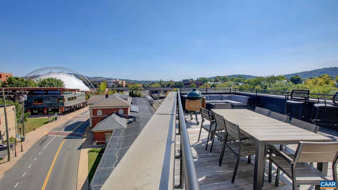 550 WATER ST #201, CHARLOTTESVILLE, Virginia 22902, 3 Bedrooms Bedrooms, ,3 BathroomsBathrooms,Residential,For sale,550 WATER ST #201,670654 MLS # 670654