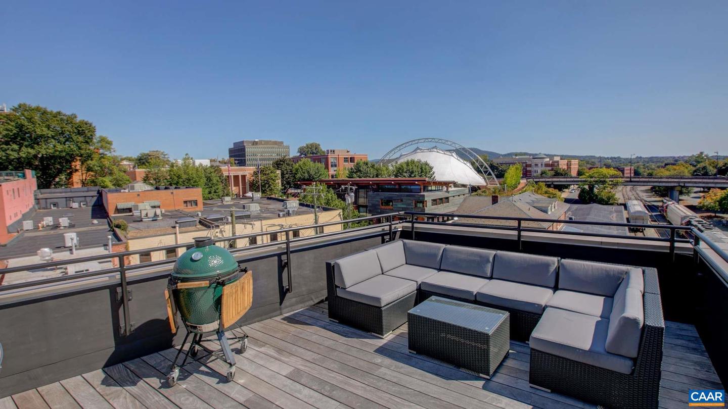 550 WATER ST #201, CHARLOTTESVILLE, Virginia 22902, 3 Bedrooms Bedrooms, ,3 BathroomsBathrooms,Residential,For sale,550 WATER ST #201,670654 MLS # 670654