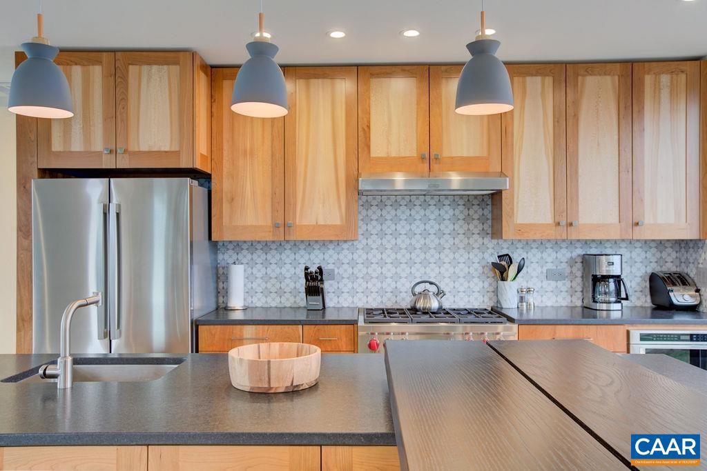 550 WATER ST #201, CHARLOTTESVILLE, Virginia 22902, 3 Bedrooms Bedrooms, ,3 BathroomsBathrooms,Residential,For sale,550 WATER ST #201,670654 MLS # 670654