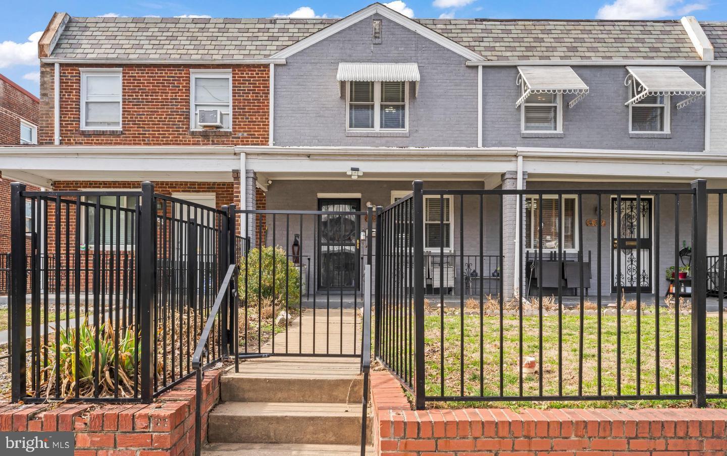 430 19TH ST NE, WASHINGTON, District Of Columbia 20002, 3 Bedrooms Bedrooms, ,1 BathroomBathrooms,Residential,For sale,430 19TH ST NE,DCDC2230070 MLS # DCDC2230070