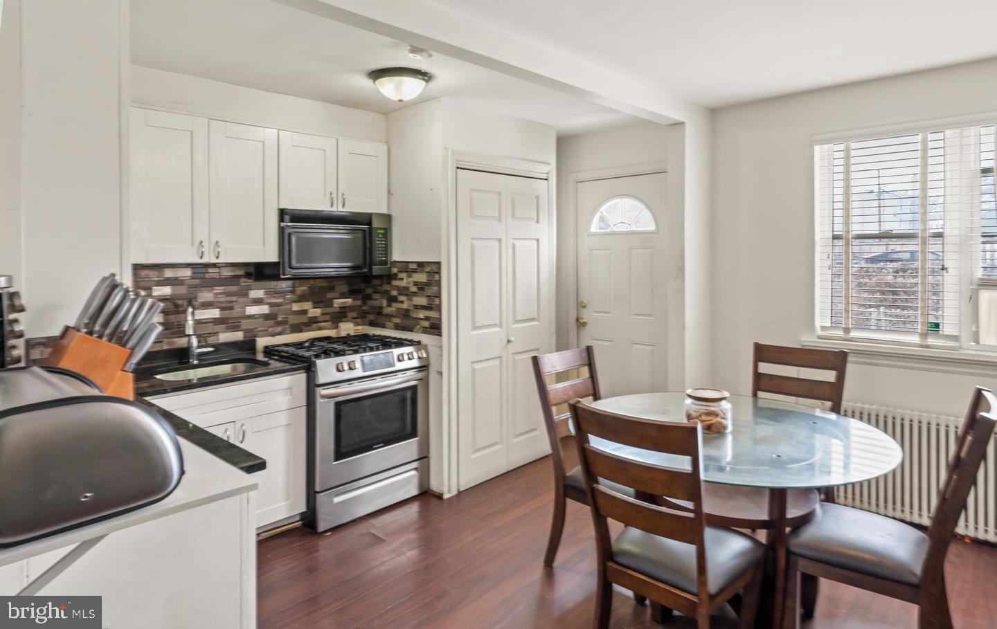 430 19TH ST NE, WASHINGTON, District Of Columbia 20002, 3 Bedrooms Bedrooms, ,1 BathroomBathrooms,Residential,For sale,430 19TH ST NE,DCDC2230070 MLS # DCDC2230070