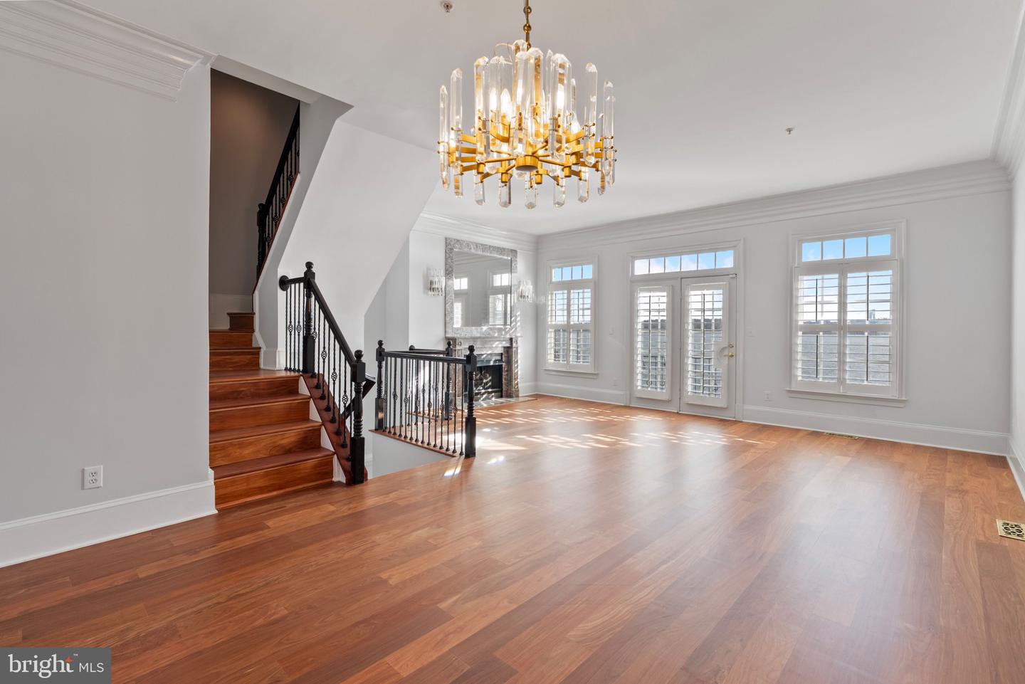 602 FORDS LANDING WAY, ALEXANDRIA, Virginia 22314, 4 Bedrooms Bedrooms, 13 Rooms Rooms,3 BathroomsBathrooms,Residential,For sale,602 FORDS LANDING WAY,VAAX2047984 MLS # VAAX2047984