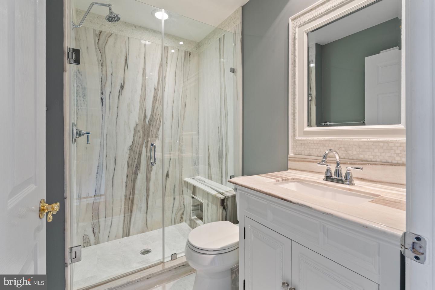 602 FORDS LANDING WAY, ALEXANDRIA, Virginia 22314, 4 Bedrooms Bedrooms, 13 Rooms Rooms,3 BathroomsBathrooms,Residential,For sale,602 FORDS LANDING WAY,VAAX2047984 MLS # VAAX2047984