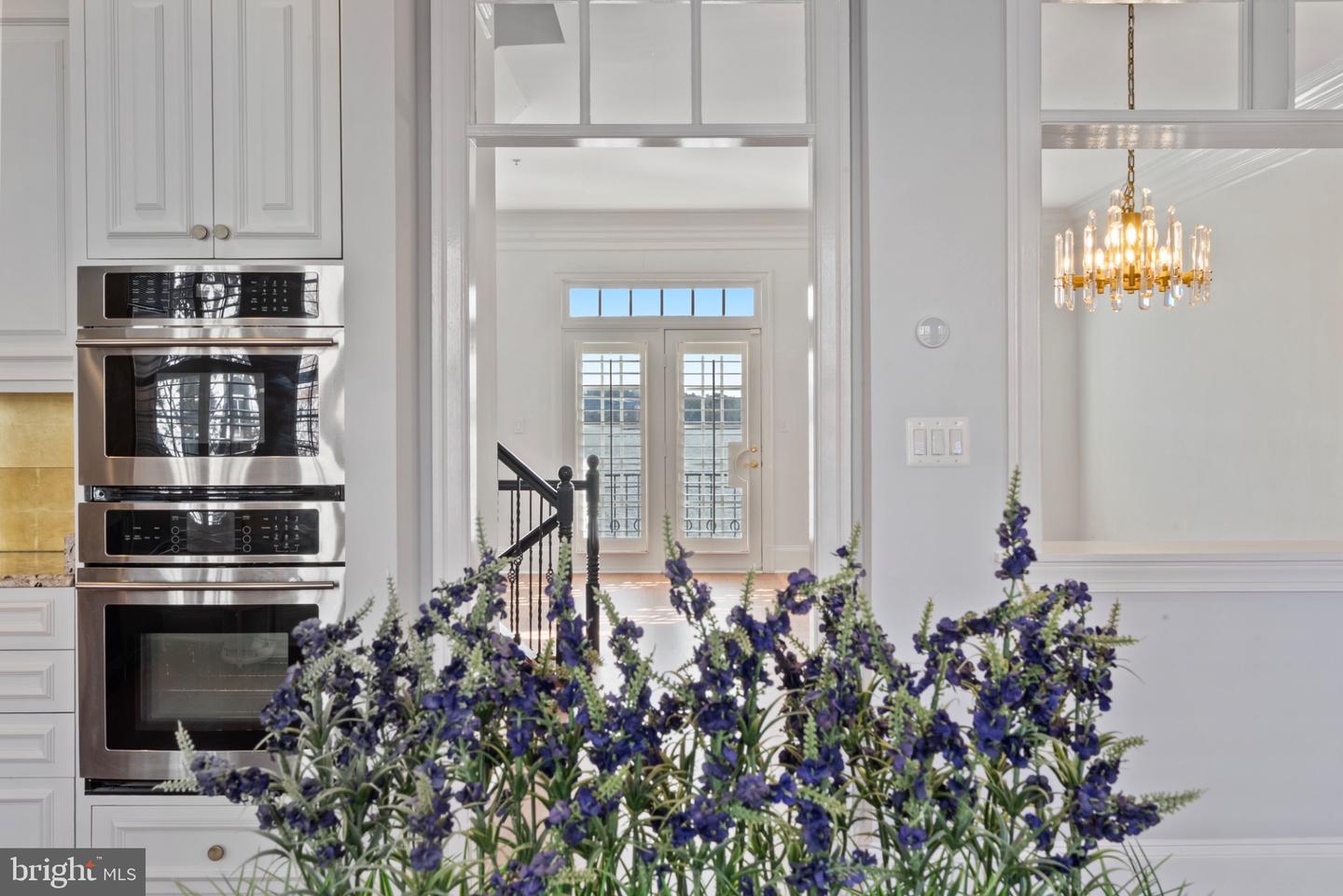 602 FORDS LANDING WAY, ALEXANDRIA, Virginia 22314, 4 Bedrooms Bedrooms, 13 Rooms Rooms,3 BathroomsBathrooms,Residential,For sale,602 FORDS LANDING WAY,VAAX2047984 MLS # VAAX2047984