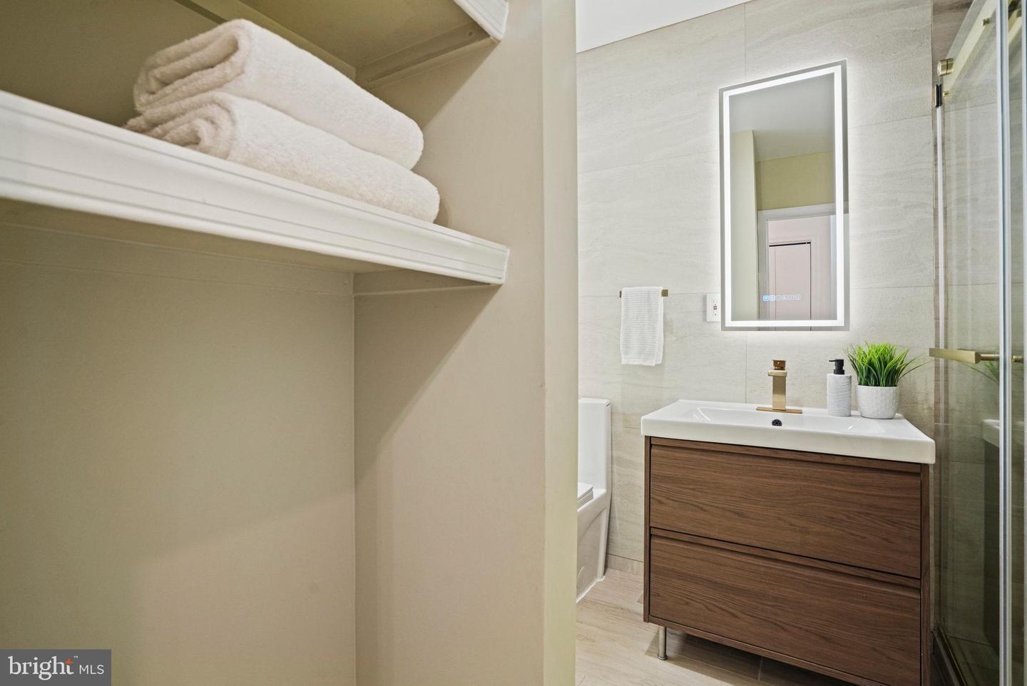 1845 CORCORAN ST NE, WASHINGTON, District Of Columbia 20002, 2 Bedrooms Bedrooms, ,1 BathroomBathrooms,Residential,For sale,1845 CORCORAN ST NE,DCDC2212780 MLS # DCDC2212780 1845 CORCORAN ST NE, WASHINGTON, District Of Columbia 20002, 2 Bedrooms Bedrooms, ,1 BathroomBathrooms,Residential,For sale,1845 CORCORAN ST NE,DCDC2212780 MLS # DCDC2212780