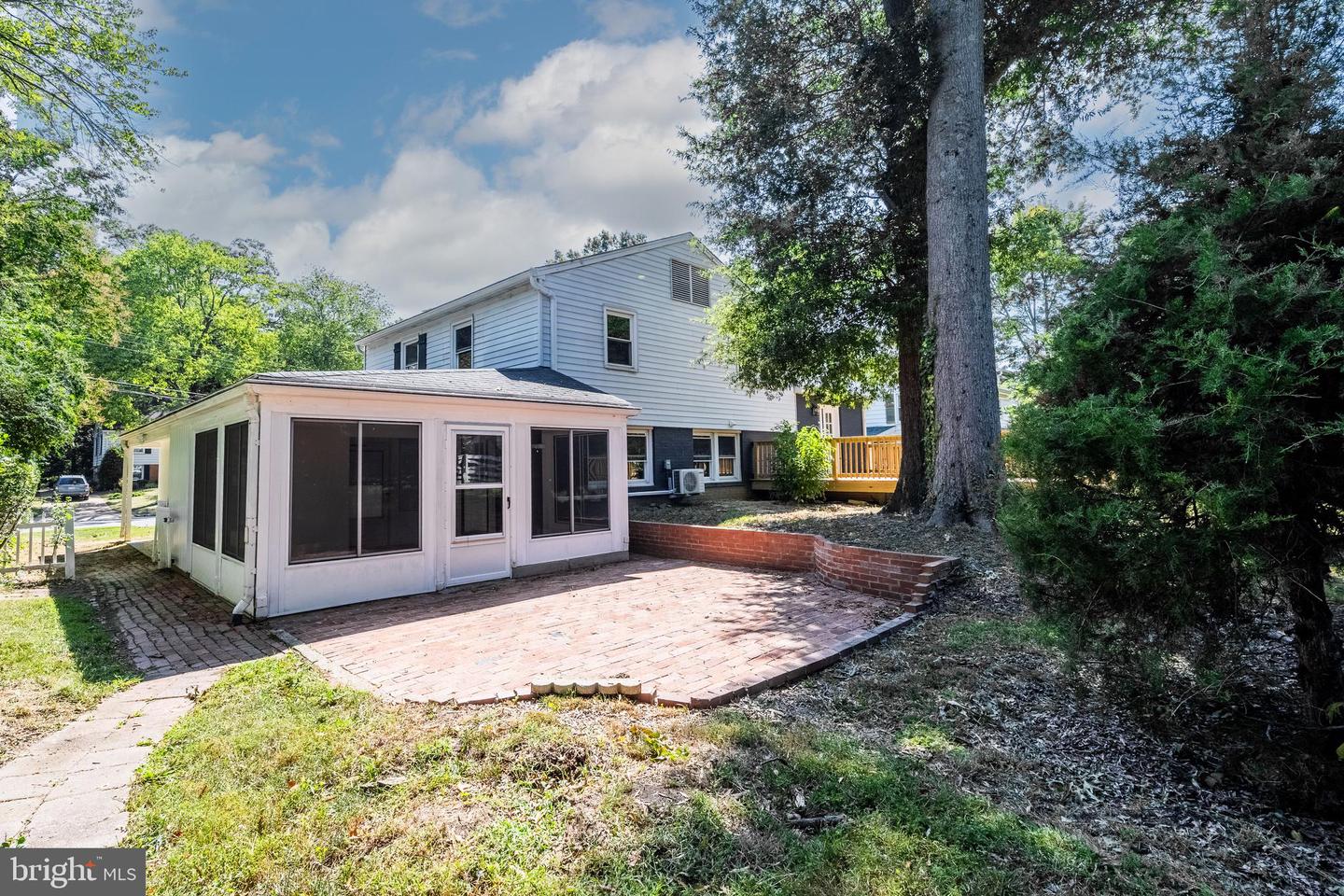 8602 CUSHMAN PL, ALEXANDRIA, Virginia 22308, 4 Bedrooms Bedrooms, ,3 BathroomsBathrooms,Residential,For sale,8602 CUSHMAN PL,VAFX2266324 MLS # VAFX2266324