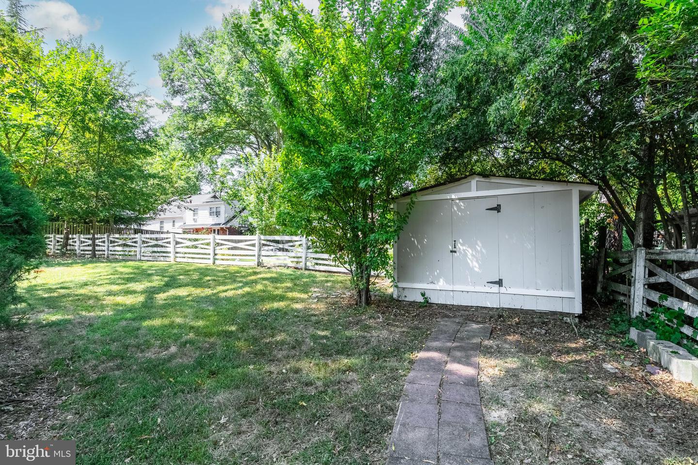 8602 CUSHMAN PL, ALEXANDRIA, Virginia 22308, 4 Bedrooms Bedrooms, ,3 BathroomsBathrooms,Residential,For sale,8602 CUSHMAN PL,VAFX2266324 MLS # VAFX2266324