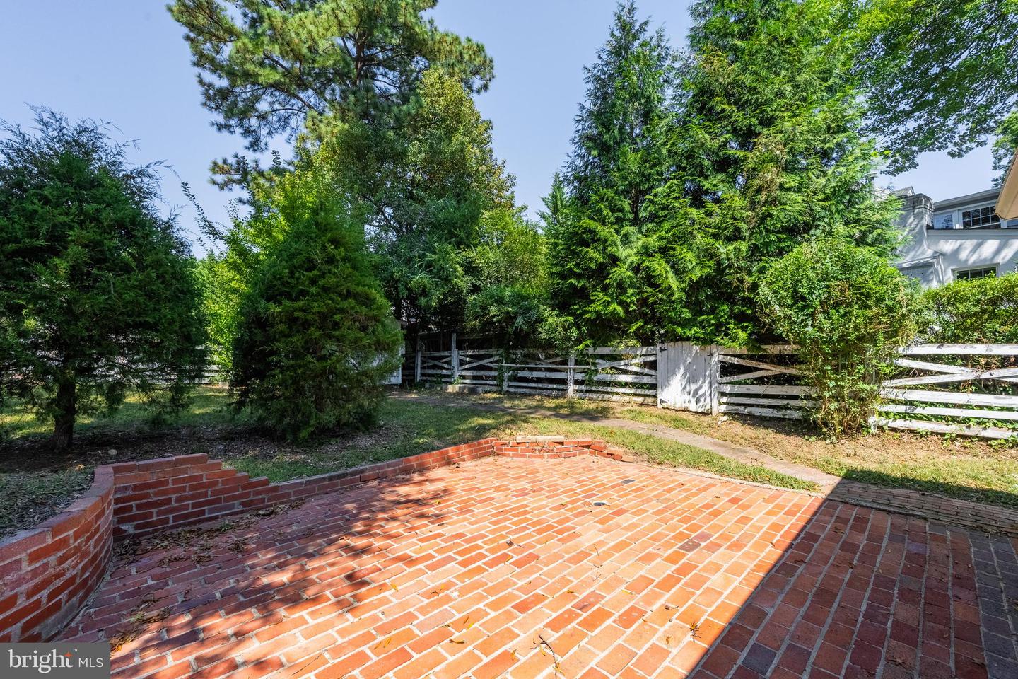 8602 CUSHMAN PL, ALEXANDRIA, Virginia 22308, 4 Bedrooms Bedrooms, ,3 BathroomsBathrooms,Residential,For sale,8602 CUSHMAN PL,VAFX2266324 MLS # VAFX2266324