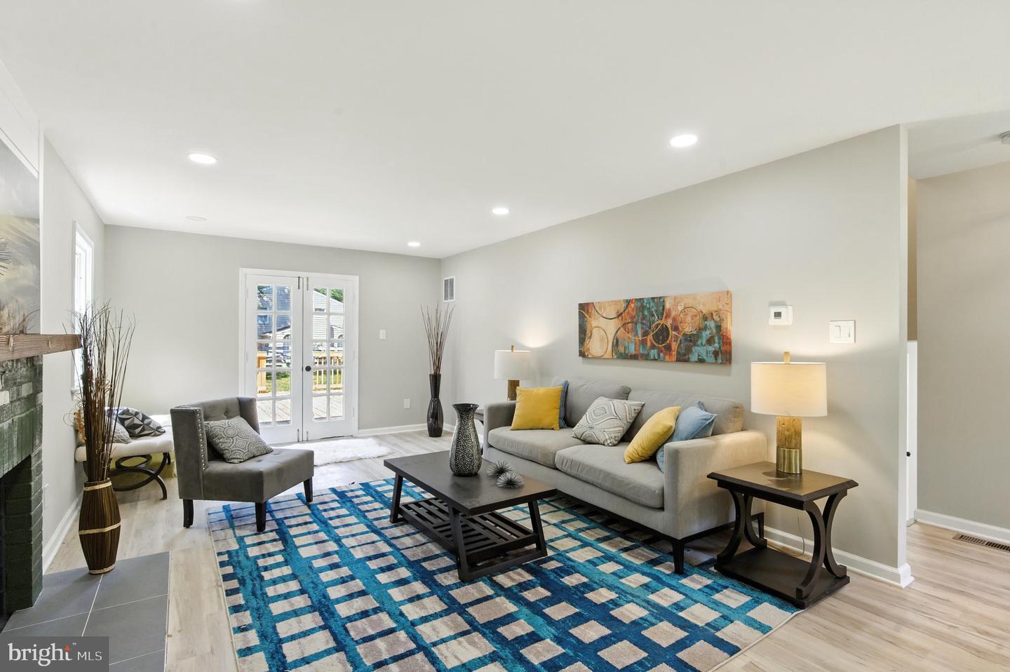 8602 CUSHMAN PL, ALEXANDRIA, Virginia 22308, 4 Bedrooms Bedrooms, ,3 BathroomsBathrooms,Residential,For sale,8602 CUSHMAN PL,VAFX2266324 MLS # VAFX2266324