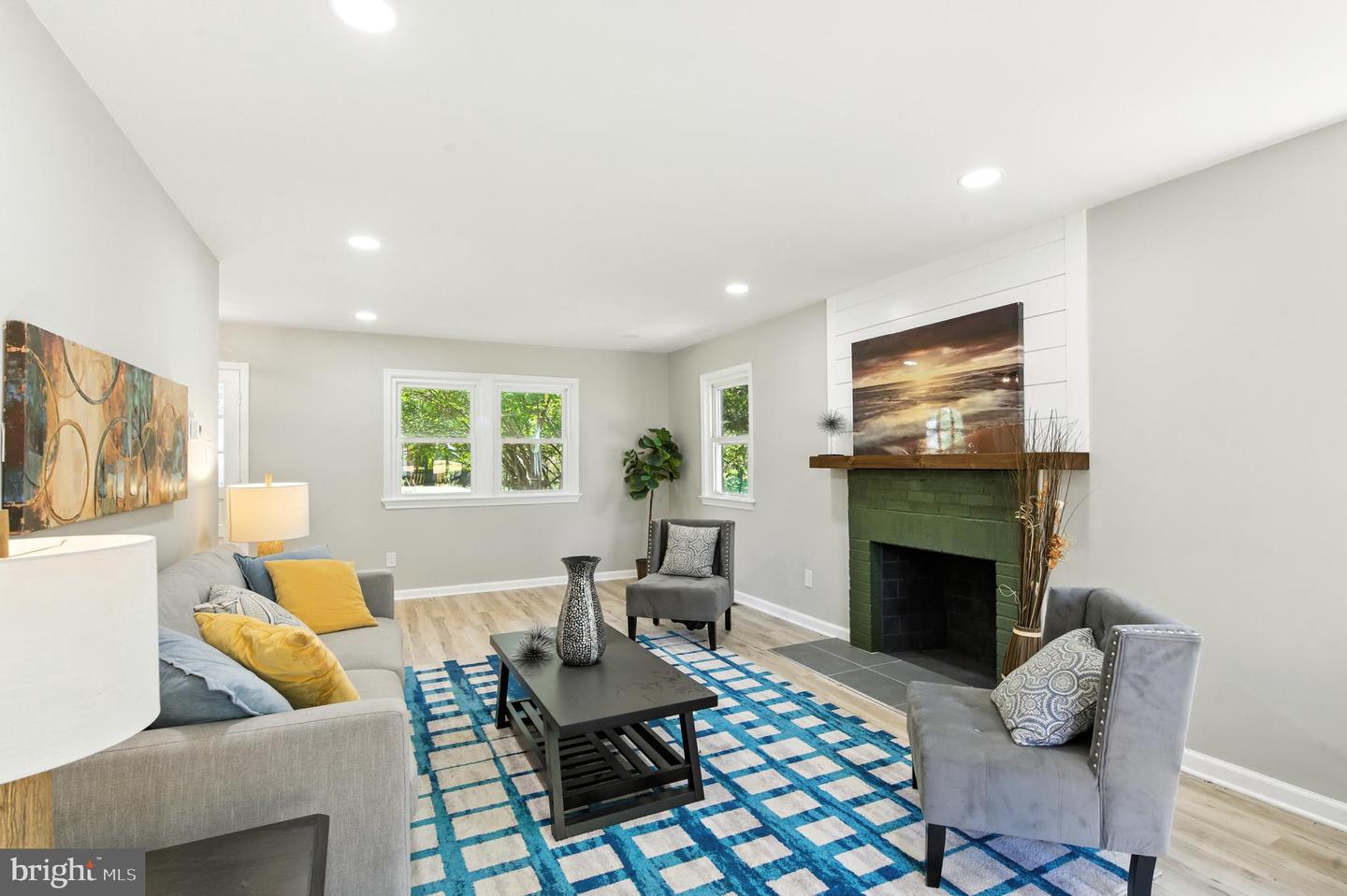 8602 CUSHMAN PL, ALEXANDRIA, Virginia 22308, 4 Bedrooms Bedrooms, ,3 BathroomsBathrooms,Residential,For sale,8602 CUSHMAN PL,VAFX2266324 MLS # VAFX2266324