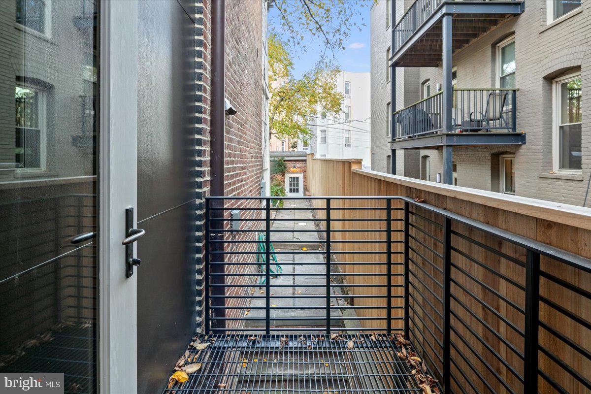 1819 WYOMING AVE NW, WASHINGTON, District Of Columbia 20009, 6 Bedrooms Bedrooms, ,4 BathroomsBathrooms,Residential,For sale,1819 WYOMING AVE NW,DCDC2222530 MLS # DCDC2222530 1819 WYOMING AVE NW, WASHINGTON, District Of Columbia 20009, 6 Bedrooms Bedrooms, ,4 BathroomsBathrooms,Residential,For sale,1819 WYOMING AVE NW,DCDC2222530 MLS # DCDC2222530