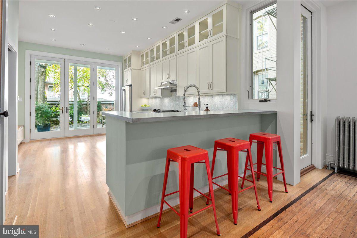 1819 WYOMING AVE NW, WASHINGTON, District Of Columbia 20009, 6 Bedrooms Bedrooms, ,4 BathroomsBathrooms,Residential,For sale,1819 WYOMING AVE NW,DCDC2222530 MLS # DCDC2222530 1819 WYOMING AVE NW, WASHINGTON, District Of Columbia 20009, 6 Bedrooms Bedrooms, ,4 BathroomsBathrooms,Residential,For sale,1819 WYOMING AVE NW,DCDC2222530 MLS # DCDC2222530