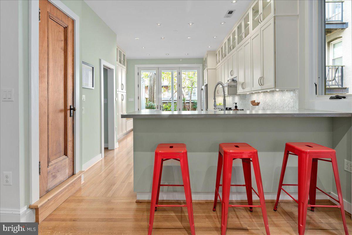 1819 WYOMING AVE NW, WASHINGTON, District Of Columbia 20009, 6 Bedrooms Bedrooms, ,4 BathroomsBathrooms,Residential,For sale,1819 WYOMING AVE NW,DCDC2222530 MLS # DCDC2222530 1819 WYOMING AVE NW, WASHINGTON, District Of Columbia 20009, 6 Bedrooms Bedrooms, ,4 BathroomsBathrooms,Residential,For sale,1819 WYOMING AVE NW,DCDC2222530 MLS # DCDC2222530