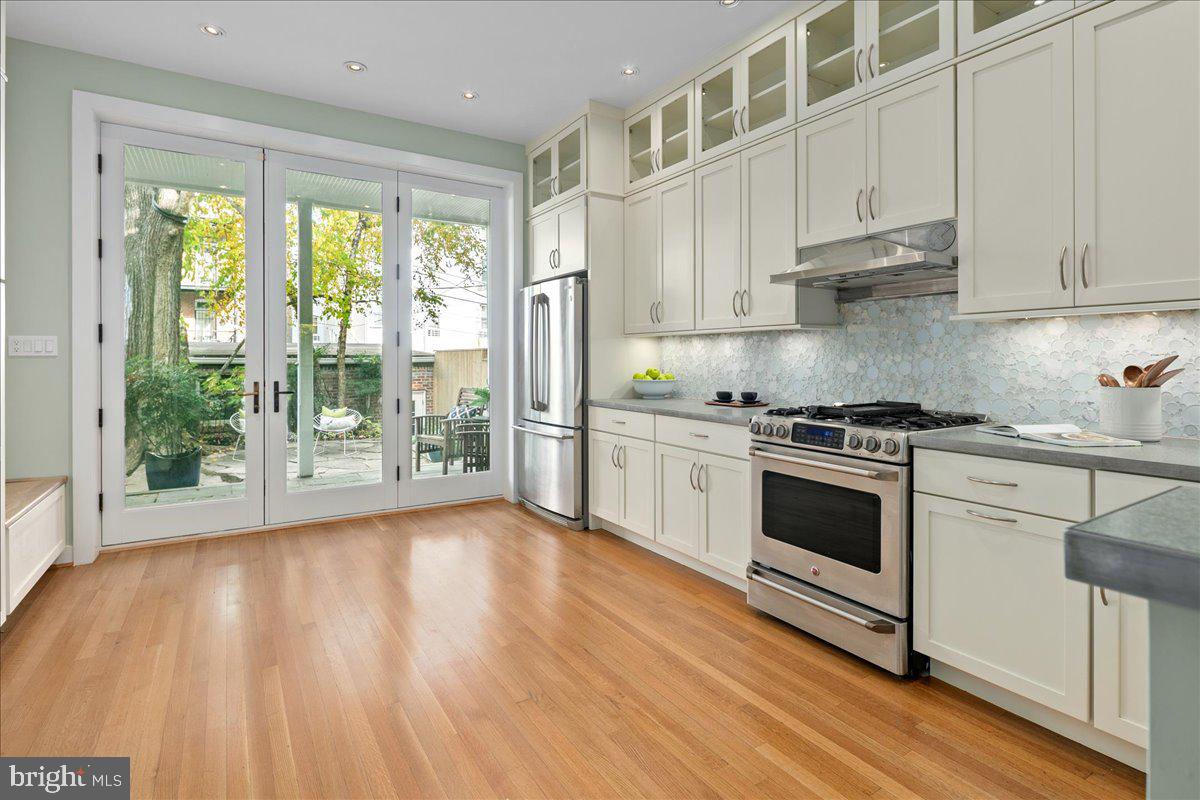 1819 WYOMING AVE NW, WASHINGTON, District Of Columbia 20009, 6 Bedrooms Bedrooms, ,4 BathroomsBathrooms,Residential,For sale,1819 WYOMING AVE NW,DCDC2222530 MLS # DCDC2222530 1819 WYOMING AVE NW, WASHINGTON, District Of Columbia 20009, 6 Bedrooms Bedrooms, ,4 BathroomsBathrooms,Residential,For sale,1819 WYOMING AVE NW,DCDC2222530 MLS # DCDC2222530