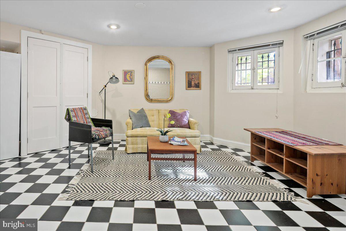 1819 WYOMING AVE NW, WASHINGTON, District Of Columbia 20009, 6 Bedrooms Bedrooms, ,4 BathroomsBathrooms,Residential,For sale,1819 WYOMING AVE NW,DCDC2222530 MLS # DCDC2222530 1819 WYOMING AVE NW, WASHINGTON, District Of Columbia 20009, 6 Bedrooms Bedrooms, ,4 BathroomsBathrooms,Residential,For sale,1819 WYOMING AVE NW,DCDC2222530 MLS # DCDC2222530