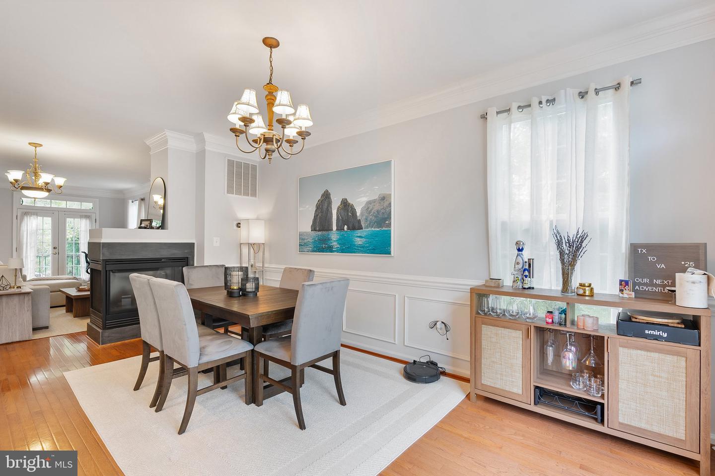 12045 OVERBRIDGE LN, FAIRFAX, Virginia 22030, 4 Bedrooms Bedrooms, 8 Rooms Rooms,3 BathroomsBathrooms,Residential,For sale,12045 OVERBRIDGE LN,VAFX2269778 MLS # VAFX2269778