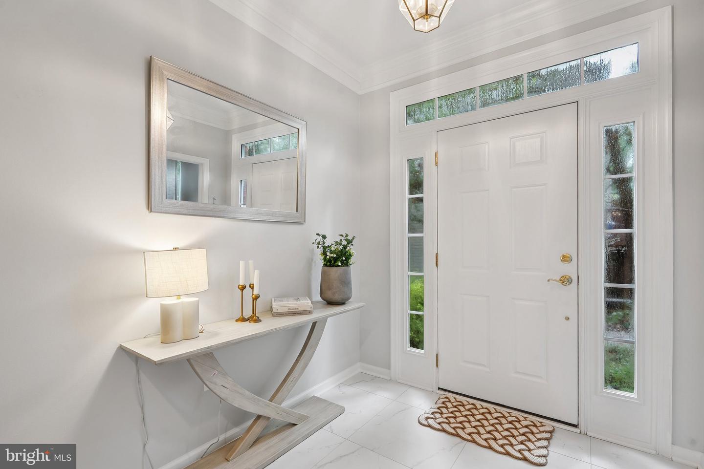 12045 OVERBRIDGE LN, FAIRFAX, Virginia 22030, 4 Bedrooms Bedrooms, 8 Rooms Rooms,3 BathroomsBathrooms,Residential,For sale,12045 OVERBRIDGE LN,VAFX2269778 MLS # VAFX2269778