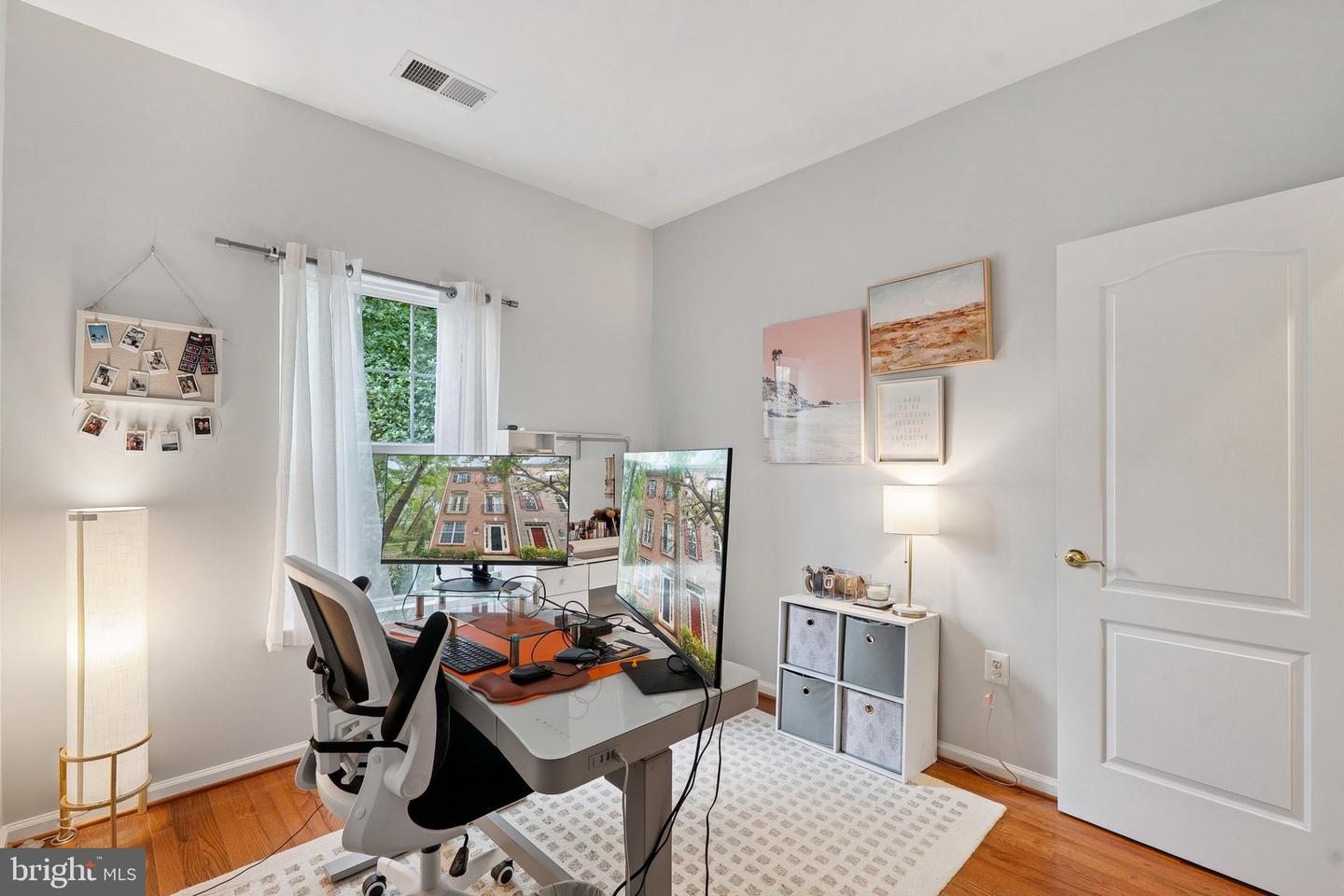 12045 OVERBRIDGE LN, FAIRFAX, Virginia 22030, 4 Bedrooms Bedrooms, 8 Rooms Rooms,3 BathroomsBathrooms,Residential,For sale,12045 OVERBRIDGE LN,VAFX2269778 MLS # VAFX2269778