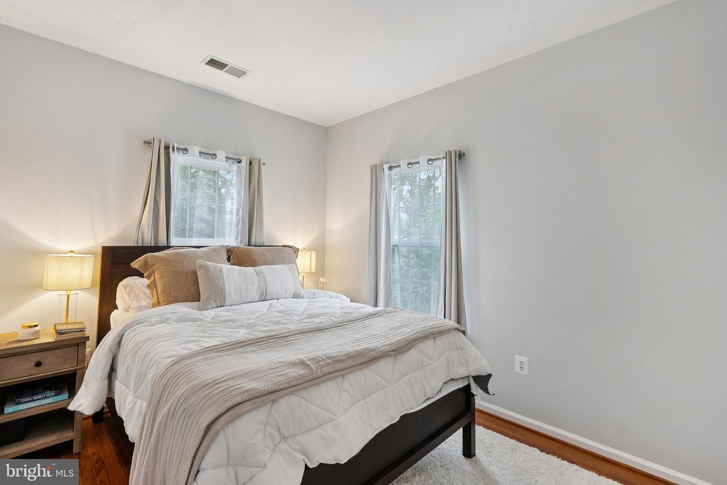 12045 OVERBRIDGE LN, FAIRFAX, Virginia 22030, 4 Bedrooms Bedrooms, 8 Rooms Rooms,3 BathroomsBathrooms,Residential,For sale,12045 OVERBRIDGE LN,VAFX2269778 MLS # VAFX2269778