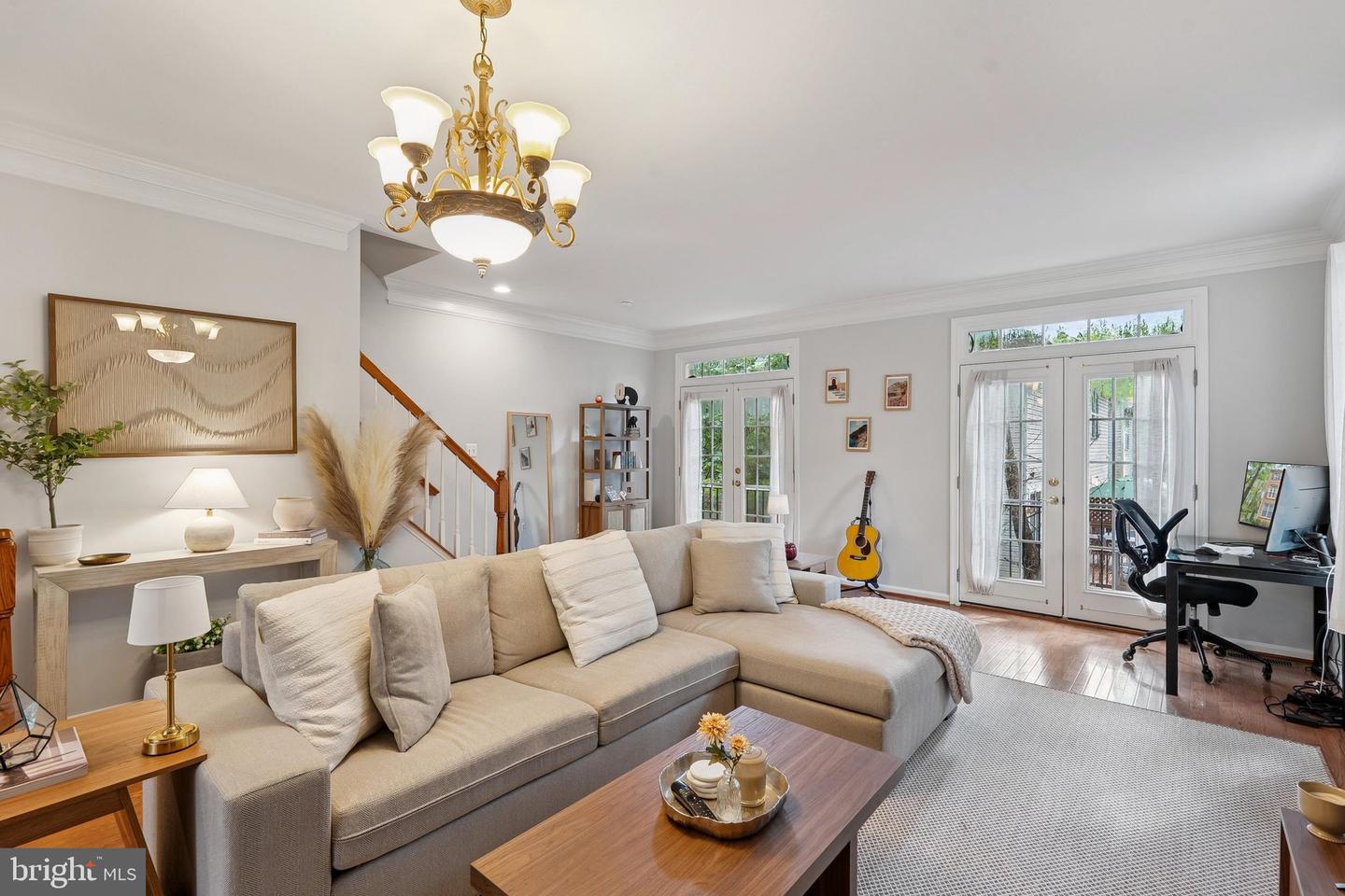 12045 OVERBRIDGE LN, FAIRFAX, Virginia 22030, 4 Bedrooms Bedrooms, 8 Rooms Rooms,3 BathroomsBathrooms,Residential,For sale,12045 OVERBRIDGE LN,VAFX2269778 MLS # VAFX2269778