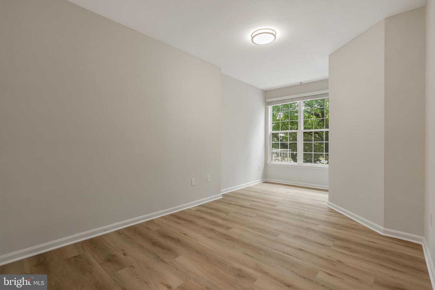 2711 BELLFOREST CT #109, VIENNA, Virginia 22180, 1 Bedroom Bedrooms, ,1 BathroomBathrooms,Residential,For sale,2711 BELLFOREST CT #109,VAFX2270210 MLS # VAFX2270210