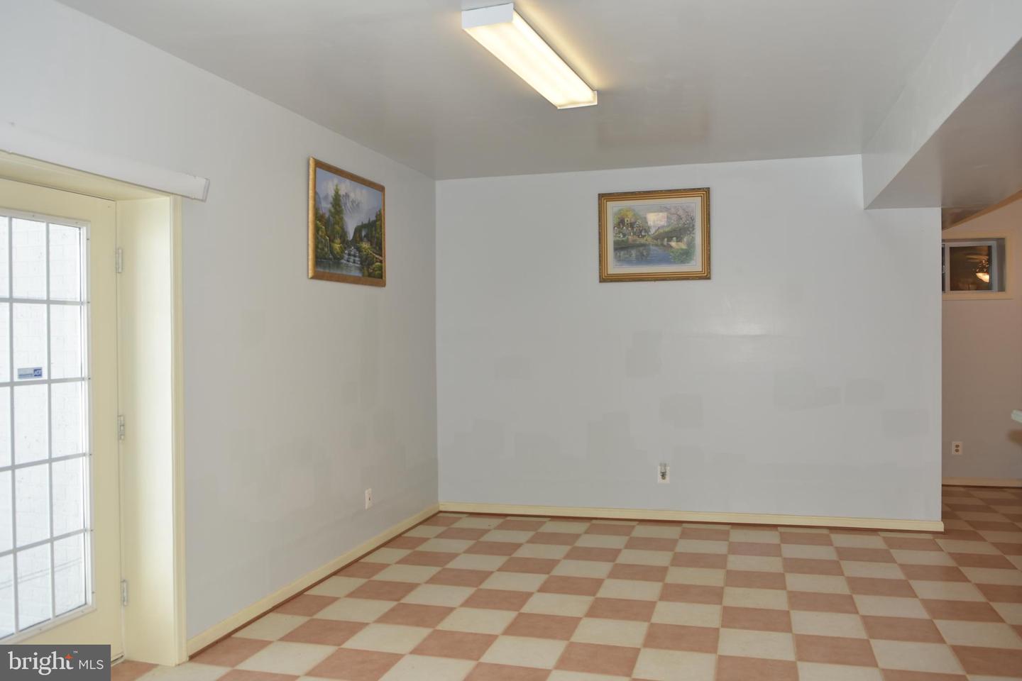 12511 ROCHESTER DR, FAIRFAX, Virginia 22030, 7 Bedrooms Bedrooms, ,5 BathroomsBathrooms,Residential,For sale,12511 ROCHESTER DR,VAFX2273154 MLS # VAFX2273154 12511 ROCHESTER DR, FAIRFAX, Virginia 22030, 7 Bedrooms Bedrooms, ,5 BathroomsBathrooms,Residential,For sale,12511 ROCHESTER DR,VAFX2273154 MLS # VAFX2273154