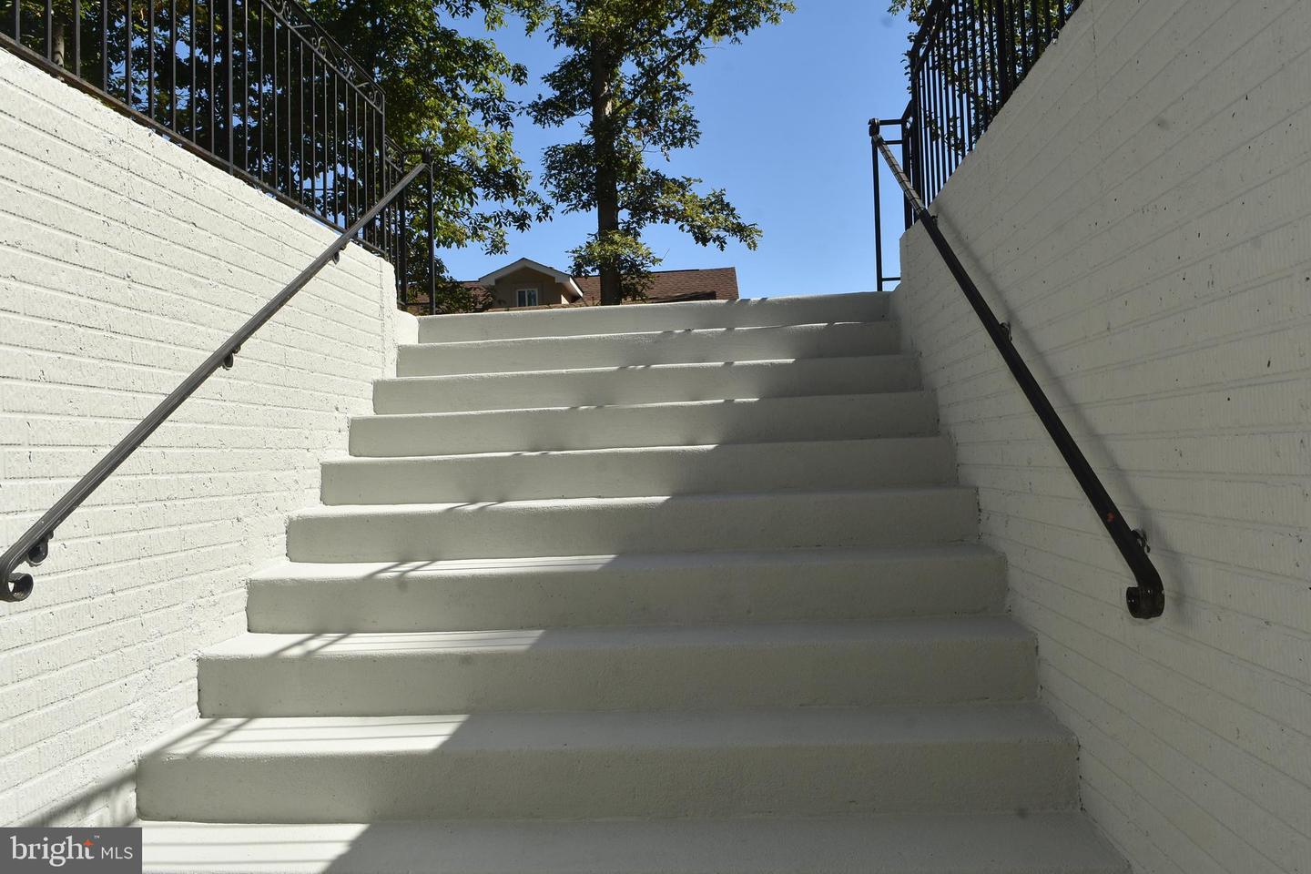 12511 ROCHESTER DR, FAIRFAX, Virginia 22030, 7 Bedrooms Bedrooms, ,5 BathroomsBathrooms,Residential,For sale,12511 ROCHESTER DR,VAFX2273154 MLS # VAFX2273154 12511 ROCHESTER DR, FAIRFAX, Virginia 22030, 7 Bedrooms Bedrooms, ,5 BathroomsBathrooms,Residential,For sale,12511 ROCHESTER DR,VAFX2273154 MLS # VAFX2273154