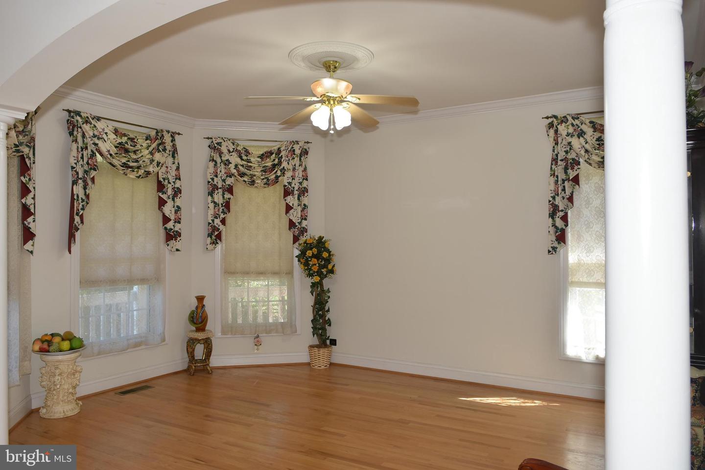 12511 ROCHESTER DR, FAIRFAX, Virginia 22030, 7 Bedrooms Bedrooms, ,5 BathroomsBathrooms,Residential,For sale,12511 ROCHESTER DR,VAFX2273154 MLS # VAFX2273154 12511 ROCHESTER DR, FAIRFAX, Virginia 22030, 7 Bedrooms Bedrooms, ,5 BathroomsBathrooms,Residential,For sale,12511 ROCHESTER DR,VAFX2273154 MLS # VAFX2273154