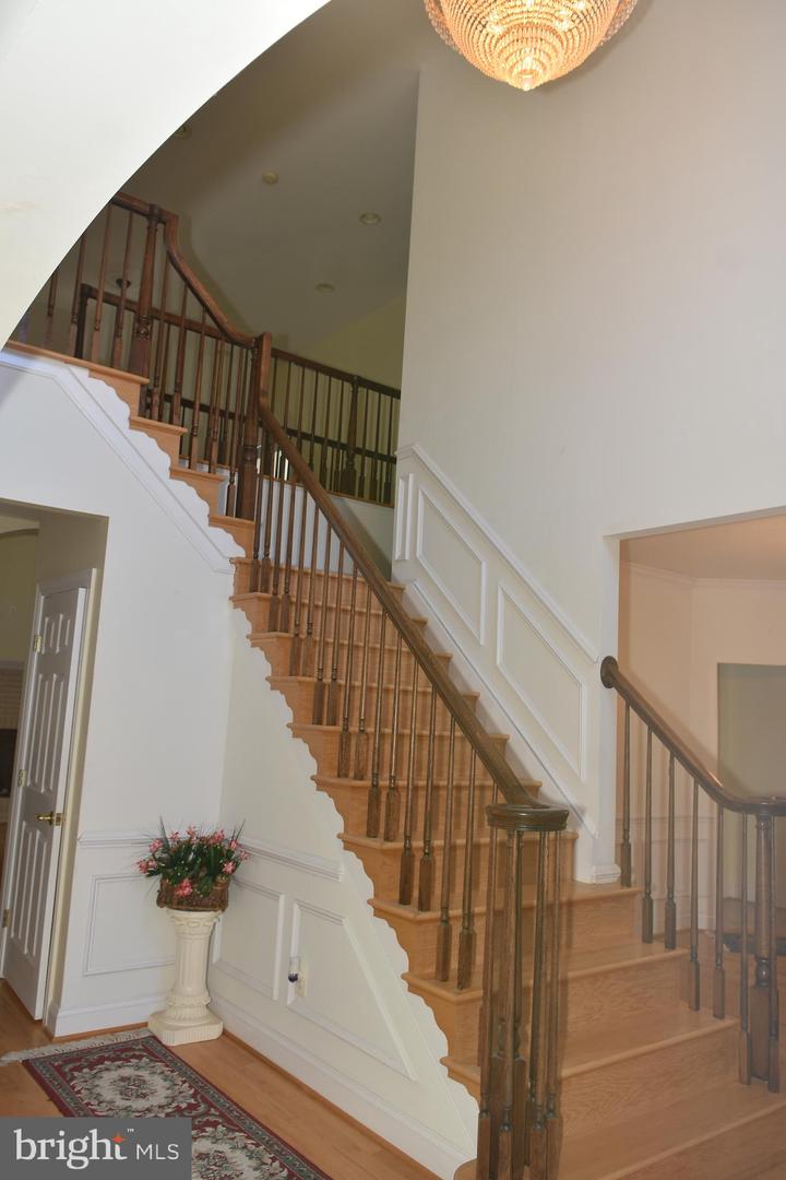 12511 ROCHESTER DR, FAIRFAX, Virginia 22030, 7 Bedrooms Bedrooms, ,5 BathroomsBathrooms,Residential,For sale,12511 ROCHESTER DR,VAFX2273154 MLS # VAFX2273154 12511 ROCHESTER DR, FAIRFAX, Virginia 22030, 7 Bedrooms Bedrooms, ,5 BathroomsBathrooms,Residential,For sale,12511 ROCHESTER DR,VAFX2273154 MLS # VAFX2273154