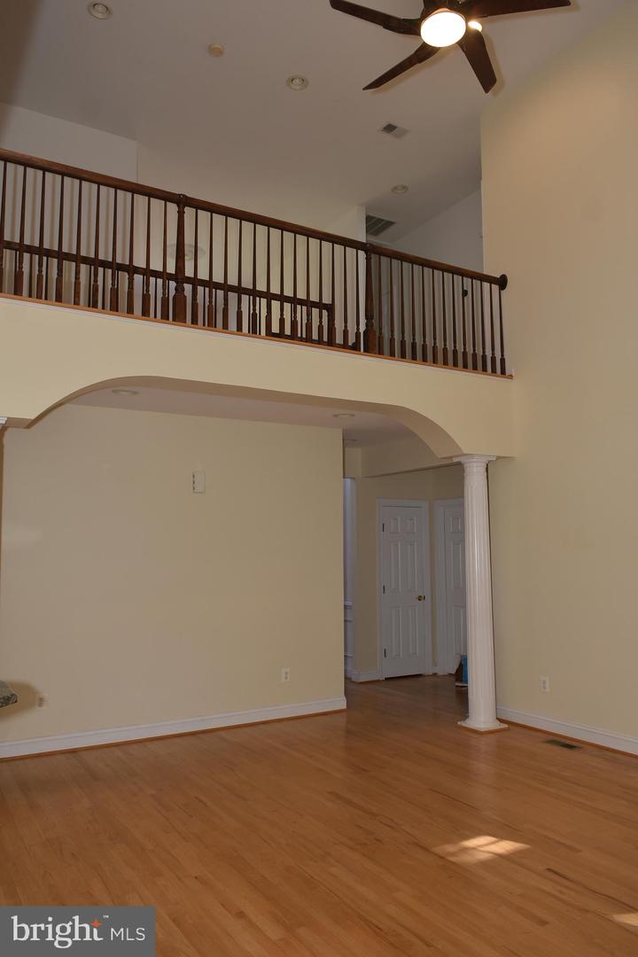 12511 ROCHESTER DR, FAIRFAX, Virginia 22030, 7 Bedrooms Bedrooms, ,5 BathroomsBathrooms,Residential,For sale,12511 ROCHESTER DR,VAFX2273154 MLS # VAFX2273154 12511 ROCHESTER DR, FAIRFAX, Virginia 22030, 7 Bedrooms Bedrooms, ,5 BathroomsBathrooms,Residential,For sale,12511 ROCHESTER DR,VAFX2273154 MLS # VAFX2273154