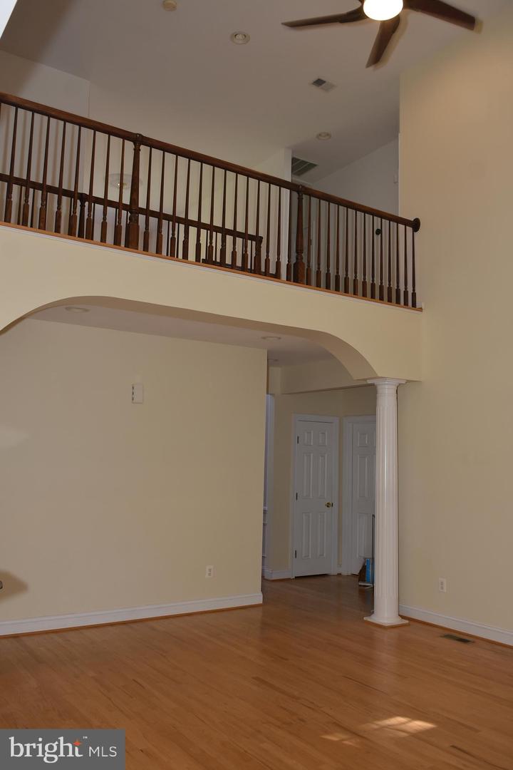 12511 ROCHESTER DR, FAIRFAX, Virginia 22030, 7 Bedrooms Bedrooms, ,5 BathroomsBathrooms,Residential,For sale,12511 ROCHESTER DR,VAFX2273154 MLS # VAFX2273154 12511 ROCHESTER DR, FAIRFAX, Virginia 22030, 7 Bedrooms Bedrooms, ,5 BathroomsBathrooms,Residential,For sale,12511 ROCHESTER DR,VAFX2273154 MLS # VAFX2273154