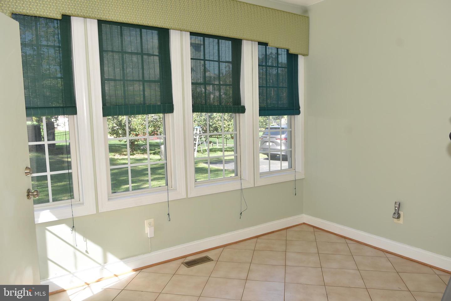 12511 ROCHESTER DR, FAIRFAX, Virginia 22030, 7 Bedrooms Bedrooms, ,5 BathroomsBathrooms,Residential,For sale,12511 ROCHESTER DR,VAFX2273154 MLS # VAFX2273154 12511 ROCHESTER DR, FAIRFAX, Virginia 22030, 7 Bedrooms Bedrooms, ,5 BathroomsBathrooms,Residential,For sale,12511 ROCHESTER DR,VAFX2273154 MLS # VAFX2273154