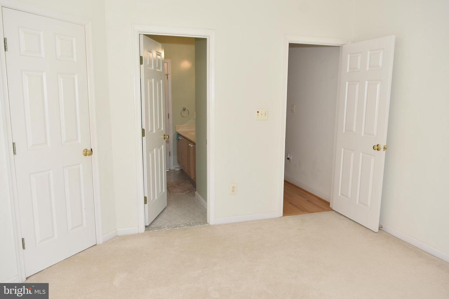 12511 ROCHESTER DR, FAIRFAX, Virginia 22030, 7 Bedrooms Bedrooms, ,5 BathroomsBathrooms,Residential,For sale,12511 ROCHESTER DR,VAFX2273154 MLS # VAFX2273154 12511 ROCHESTER DR, FAIRFAX, Virginia 22030, 7 Bedrooms Bedrooms, ,5 BathroomsBathrooms,Residential,For sale,12511 ROCHESTER DR,VAFX2273154 MLS # VAFX2273154