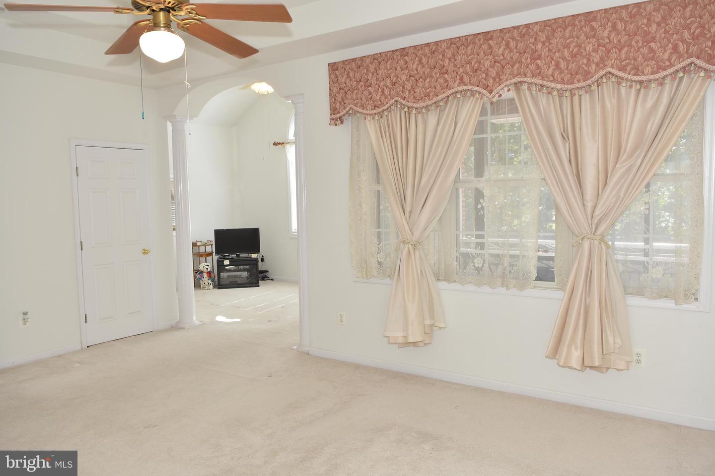 12511 ROCHESTER DR, FAIRFAX, Virginia 22030, 7 Bedrooms Bedrooms, ,5 BathroomsBathrooms,Residential,For sale,12511 ROCHESTER DR,VAFX2273154 MLS # VAFX2273154 12511 ROCHESTER DR, FAIRFAX, Virginia 22030, 7 Bedrooms Bedrooms, ,5 BathroomsBathrooms,Residential,For sale,12511 ROCHESTER DR,VAFX2273154 MLS # VAFX2273154