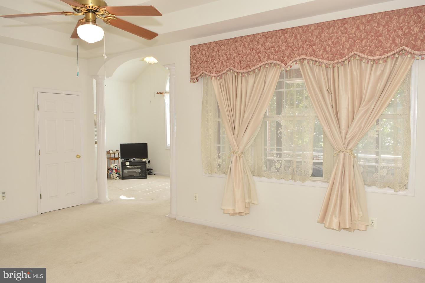 12511 ROCHESTER DR, FAIRFAX, Virginia 22030, 7 Bedrooms Bedrooms, ,5 BathroomsBathrooms,Residential,For sale,12511 ROCHESTER DR,VAFX2273154 MLS # VAFX2273154 12511 ROCHESTER DR, FAIRFAX, Virginia 22030, 7 Bedrooms Bedrooms, ,5 BathroomsBathrooms,Residential,For sale,12511 ROCHESTER DR,VAFX2273154 MLS # VAFX2273154