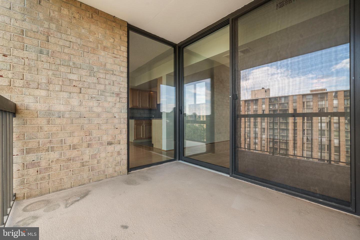 4500 S FOUR MILE RUN DR S #910, ARLINGTON, Virginia 22204, 1 Bedroom Bedrooms, ,1 BathroomBathrooms,Residential,For sale,4500 S FOUR MILE RUN DR S #910,VAAR2064672 MLS # VAAR2064672